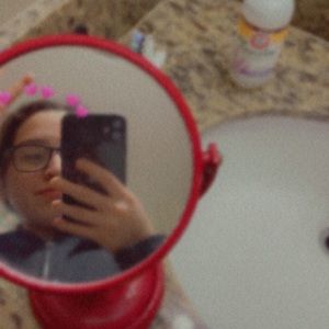 Meet your Posher, Hazel